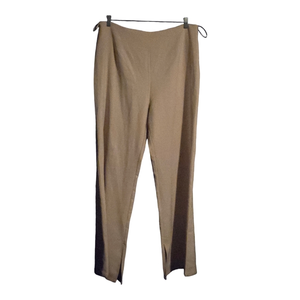 Beige pants size 1X size 14/16 measurements inseam 32" full length of pant 46"